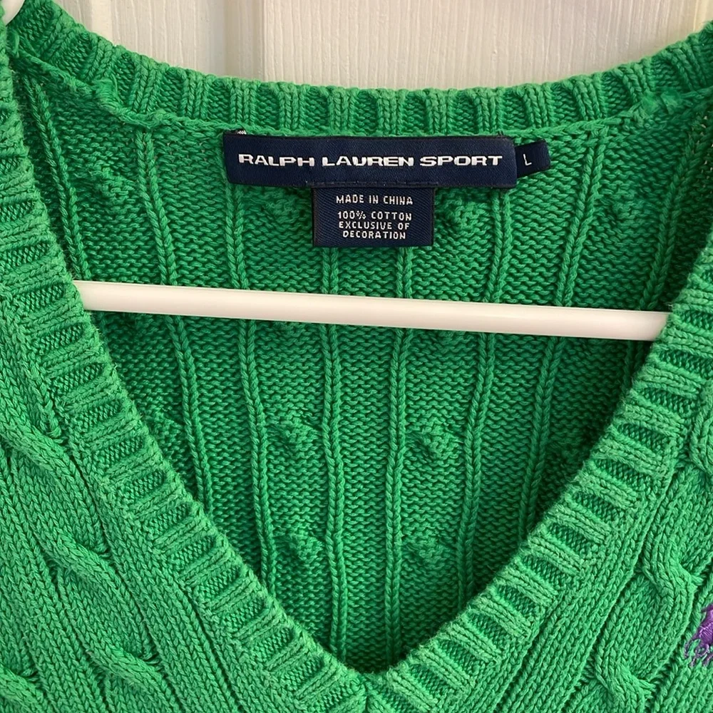 Ralph Lauren Green V-Neck Sweater ☘️ - Picture 2 of 16